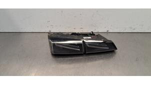 Gebruikte Achterlicht links Peugeot 308 SW (F4/FC/FN/FR) e-308 54 kWh Prijs € 151,25 Inclusief btw aangeboden door Autohandel Didier