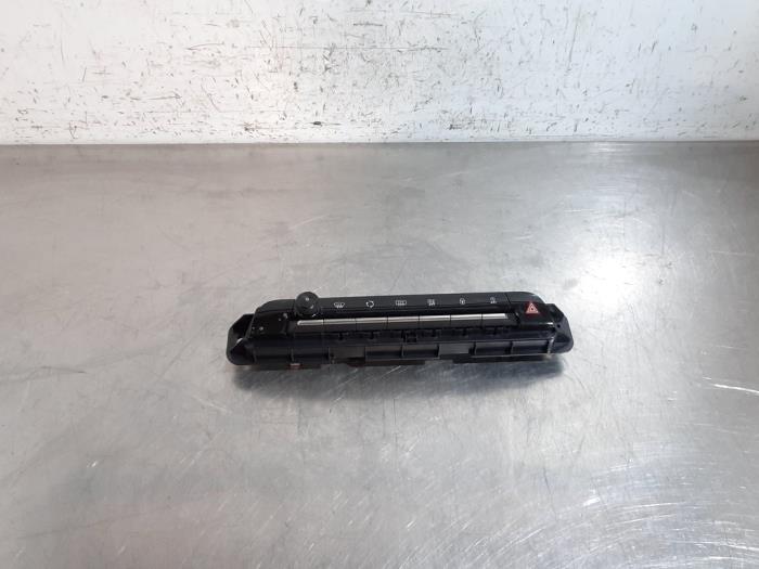 Przelacznik swiatel awaryjnych Citroen C5 Aircross