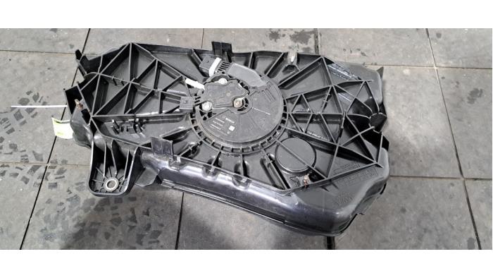 Adblue tank Volkswagen Golf