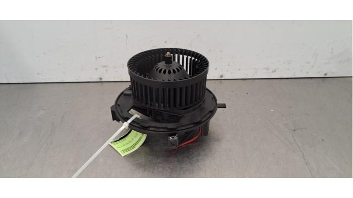 Kachel Ventilatiemotor Volkswagen Golf