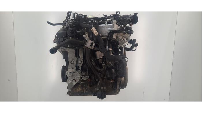 Motor Volkswagen Golf