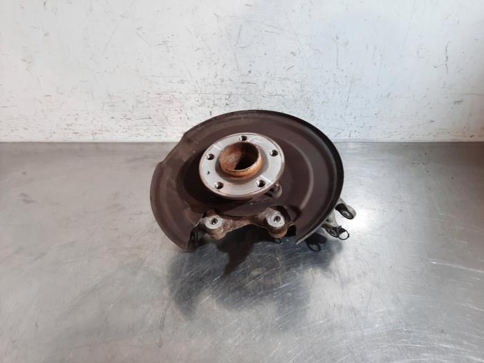 Fusee links-achter Volvo XC40