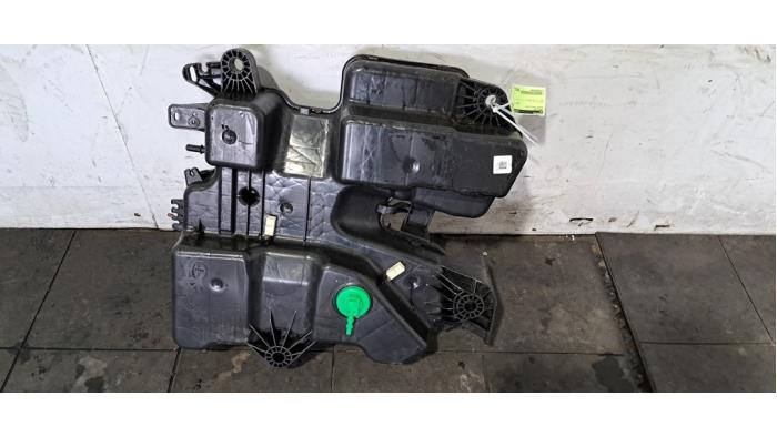 Adblue tank Peugeot Expert