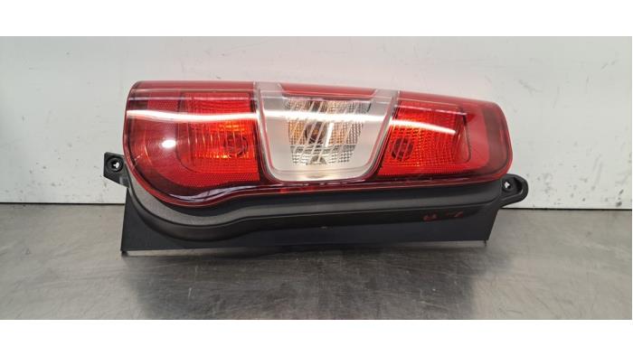 Лівий задній ліхтар Peugeot Partner