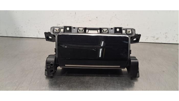 Opbergvak Peugeot 208