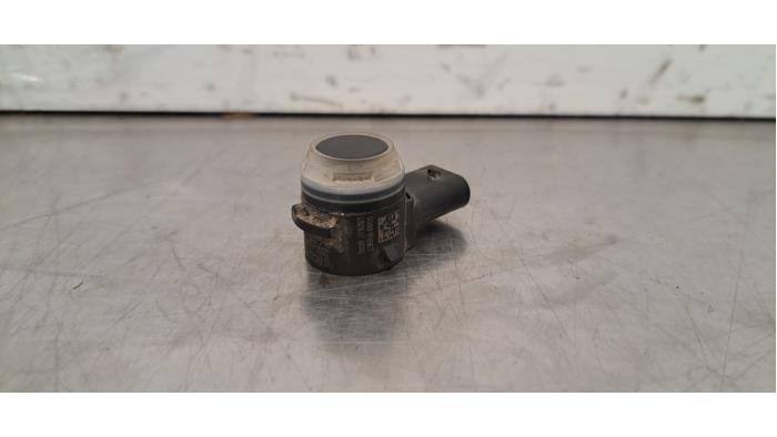 Czujnik parkowania Peugeot 208