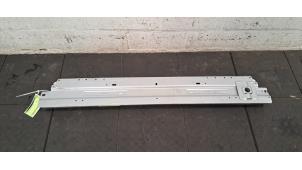 Gebruikte Bumperframe voor Landrover Range Rover Velar (LY) 2.0 D180 AWD Prijs € 199,65 Inclusief btw aangeboden door Autohandel Didier