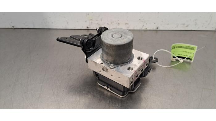 ABS siurblys Toyota Yaris Cross