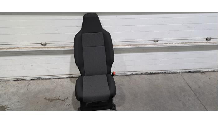 Stoel rechts Peugeot Partner