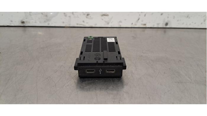 AUX/USB aansluiting Volkswagen Transporter