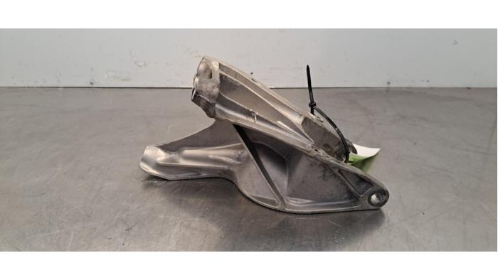 Motorsteun Volkswagen Transporter