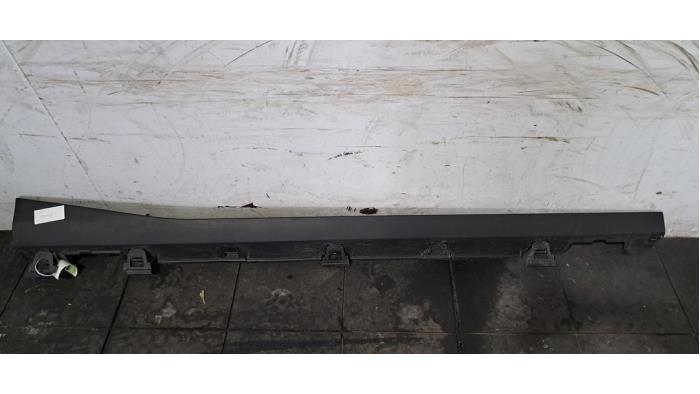 Afdeklijst dorpel rechts Citroen C3