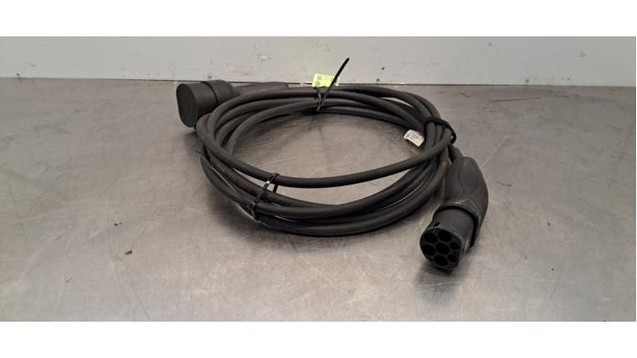 Oplaadkabel elektrische auto Volvo EC40