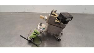 Gebruikte Airco Condensor Volvo EC40 Single Motor 70 kWh Prijs € 133,10 Inclusief btw aangeboden door Autohandel Didier