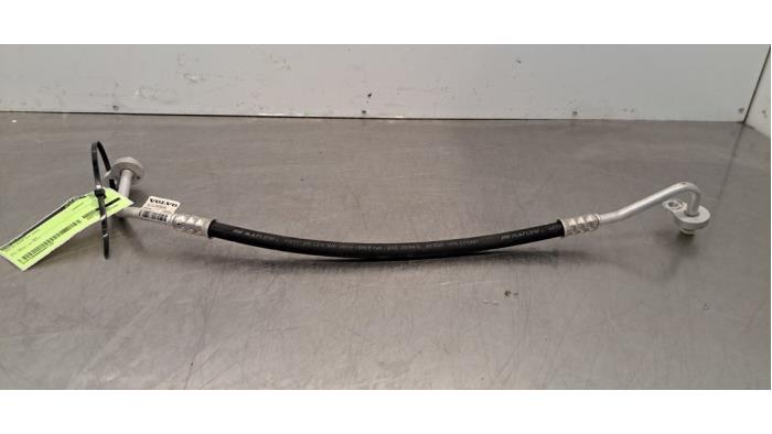 Airco Leiding Volvo EC40