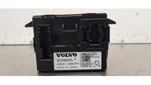 Gebruikte AAC Unit Computerkachel Volvo EC40 Single Motor 70 kWh Prijs € 66,55 Inclusief btw aangeboden door Autohandel Didier