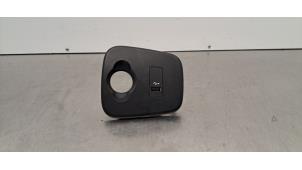 Gebruikte AUX/USB aansluiting Mini Mini (F56) 1.5 12V One Prijs € 24,20 Inclusief btw aangeboden door Autohandel Didier