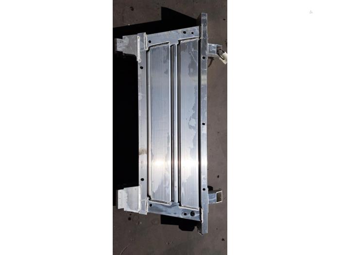 Dwarsbalk frontdeel Volvo EC40