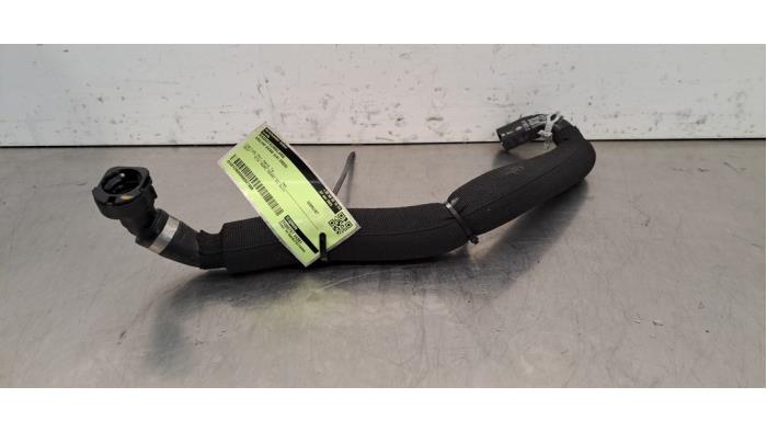 Radiateurslang Volvo EC40