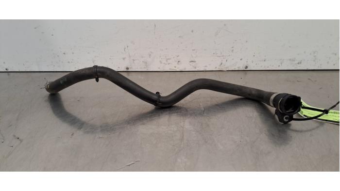 Radiateurslang Volvo EC40