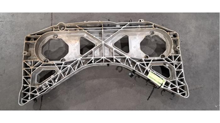 Querträger vorne Volvo XC40