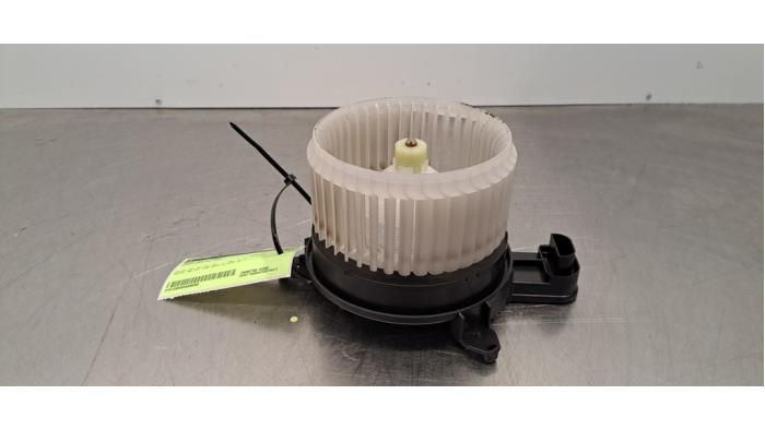 Kachel Ventilatiemotor Toyota Yaris