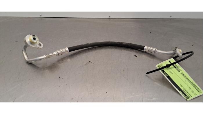 Tuyau clim Volvo XC40