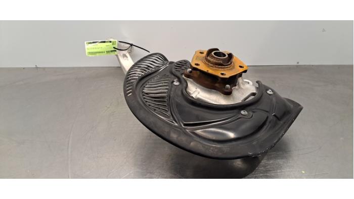 Fusee links-voor Audi E-Tron