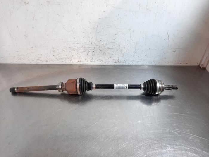 Dešinysis priekinis varantysis velenas Peugeot 2008