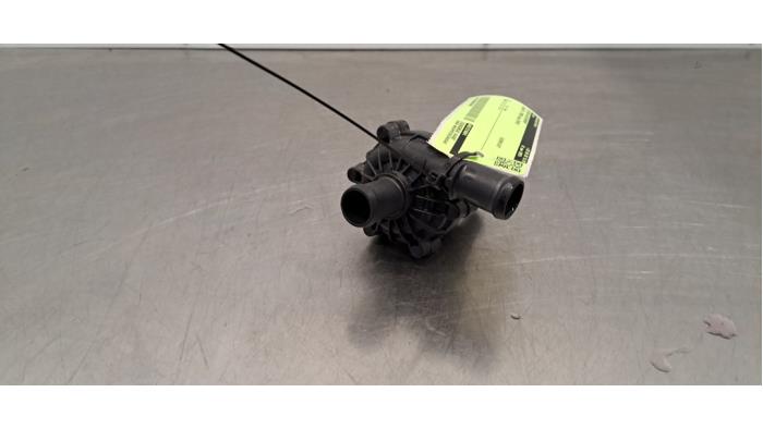 Extra waterpomp Audi E-Tron