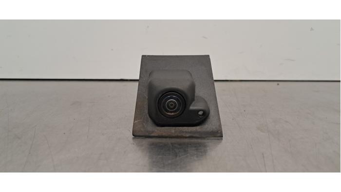 Atbulinės eigos kamera Audi E-Tron