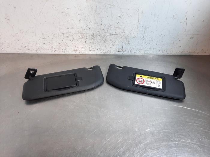 Zonneklep set Peugeot 2008