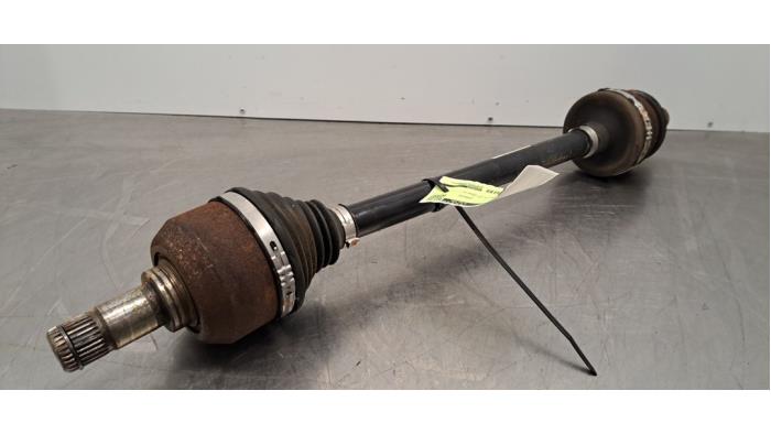 Os napedowa lewy tyl Volvo XC40