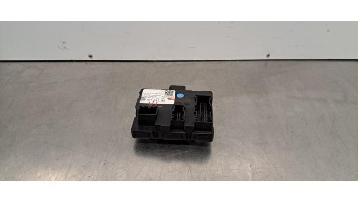 Centrale Deurvergrendelings Module Peugeot 408