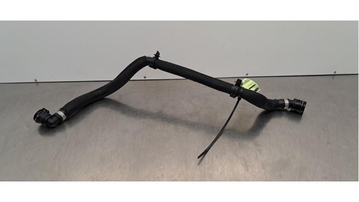 Tuyau radiateur Peugeot 408