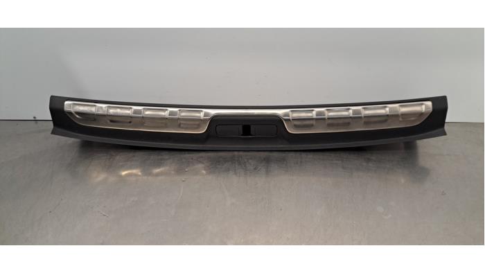 Deksel for låsefanger bak Peugeot 408