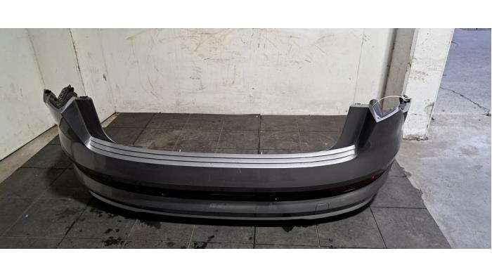 Galinis buferis Audi E-Tron