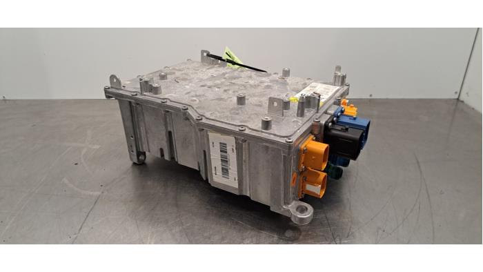 Ladowarka pokladowa DS Automobiles DS4