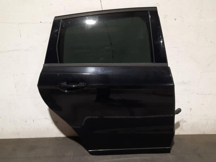 Drzwi prawe tylne wersja 4-drzwiowa