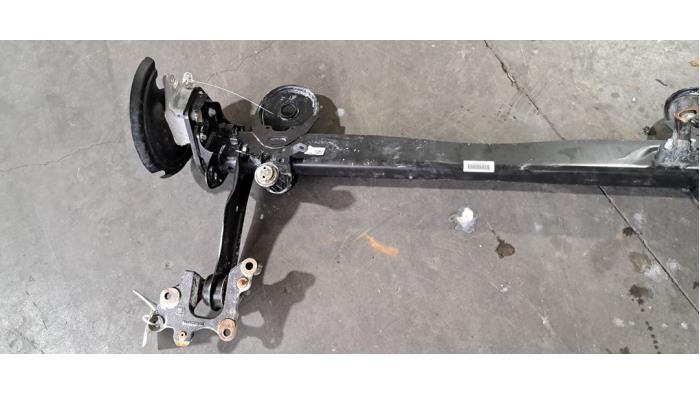 Taka-akselin etuveto DS Automobiles DS4