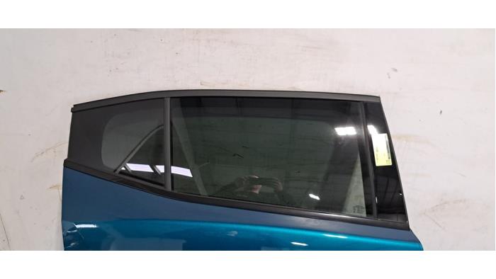 Drzwi prawe tylne wersja 4-drzwiowa Peugeot 408