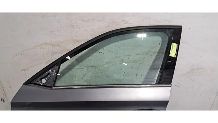 Portier 4Deurs links-voor Skoda Kamiq