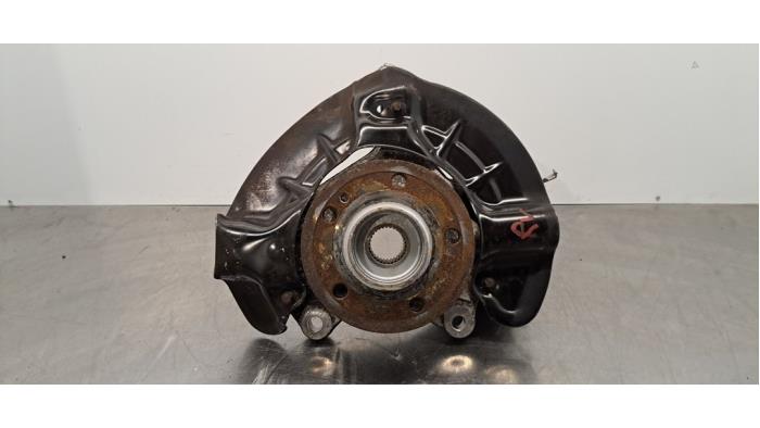 Fusee rechts-voor Mercedes CLA