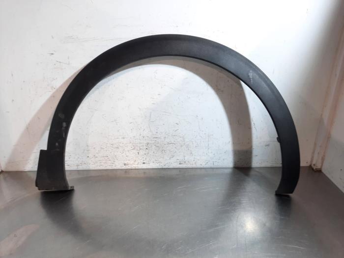 Wielrand voor Peugeot 5008