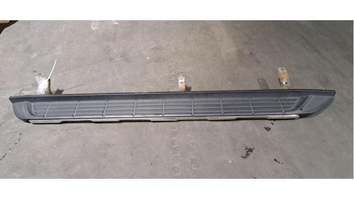 Treeplank rechts Ford Ranger