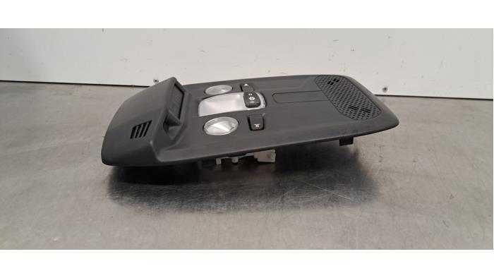 Binnenverlichting voor van een Opel Corsa F (UB/UH/UP) 1.2 Turbo 12V 100 2022