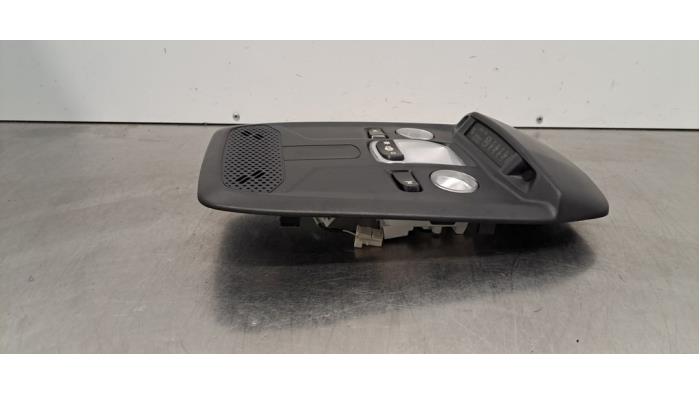 Binnenverlichting voor van een Opel Corsa F (UB/UH/UP) 1.2 Turbo 12V 100 2022