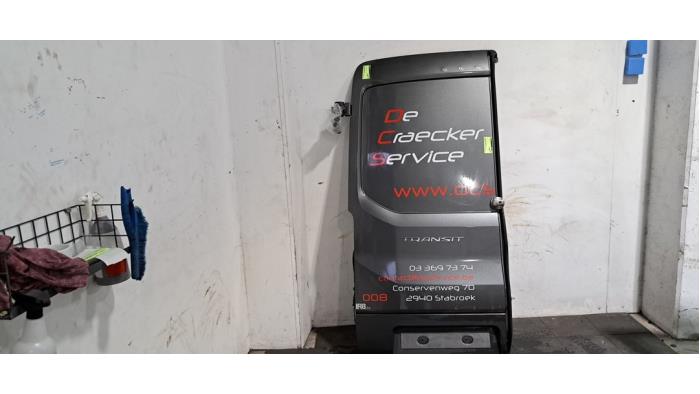 Задні двері автобуса-автобуса Ford Transit