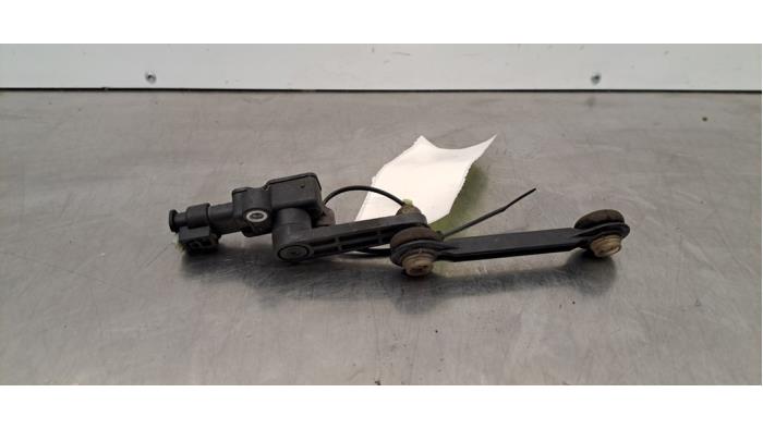 Xenon height adjustment Mercedes CLA