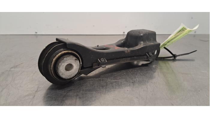 Wahacz zawieszenia lewy tyl Mercedes CLA